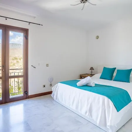 Villa Julia Deluxe *